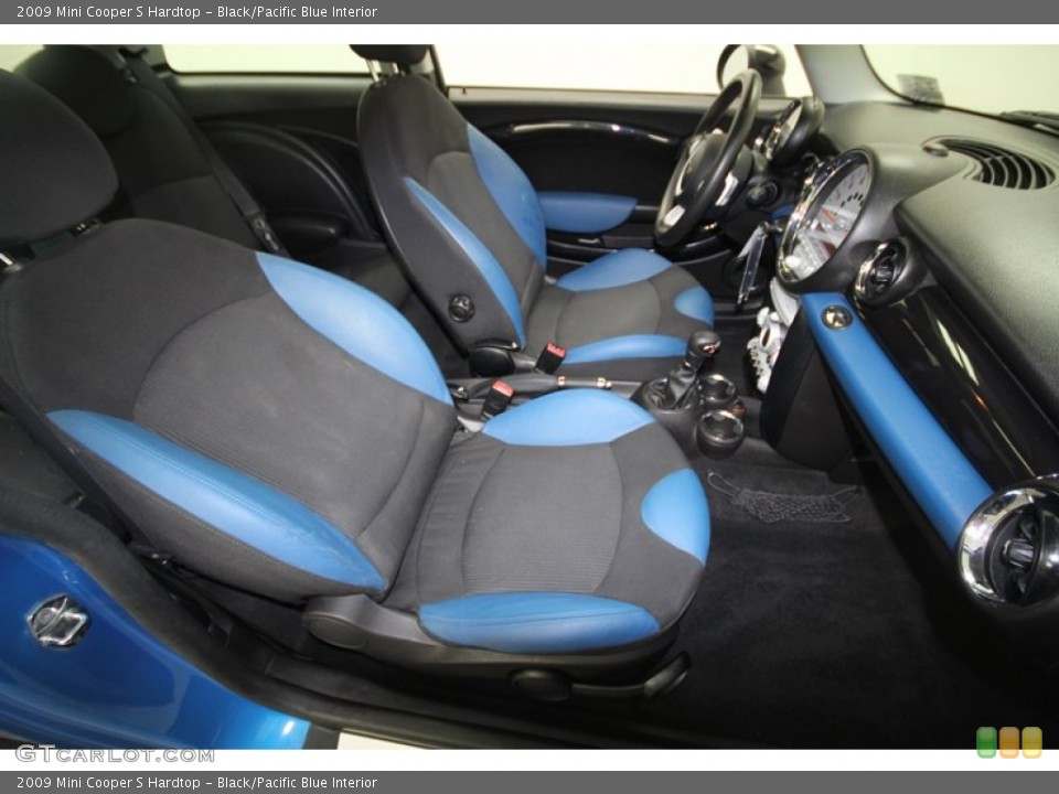 Black/Pacific Blue Interior Photo for the 2009 Mini Cooper S Hardtop #68804882