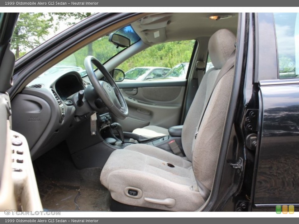Neutral Interior Photo for the 1999 Oldsmobile Alero GLS Sedan #68807534