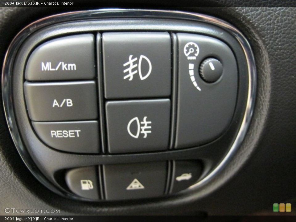 Charcoal Interior Controls for the 2004 Jaguar XJ XJR #68817176