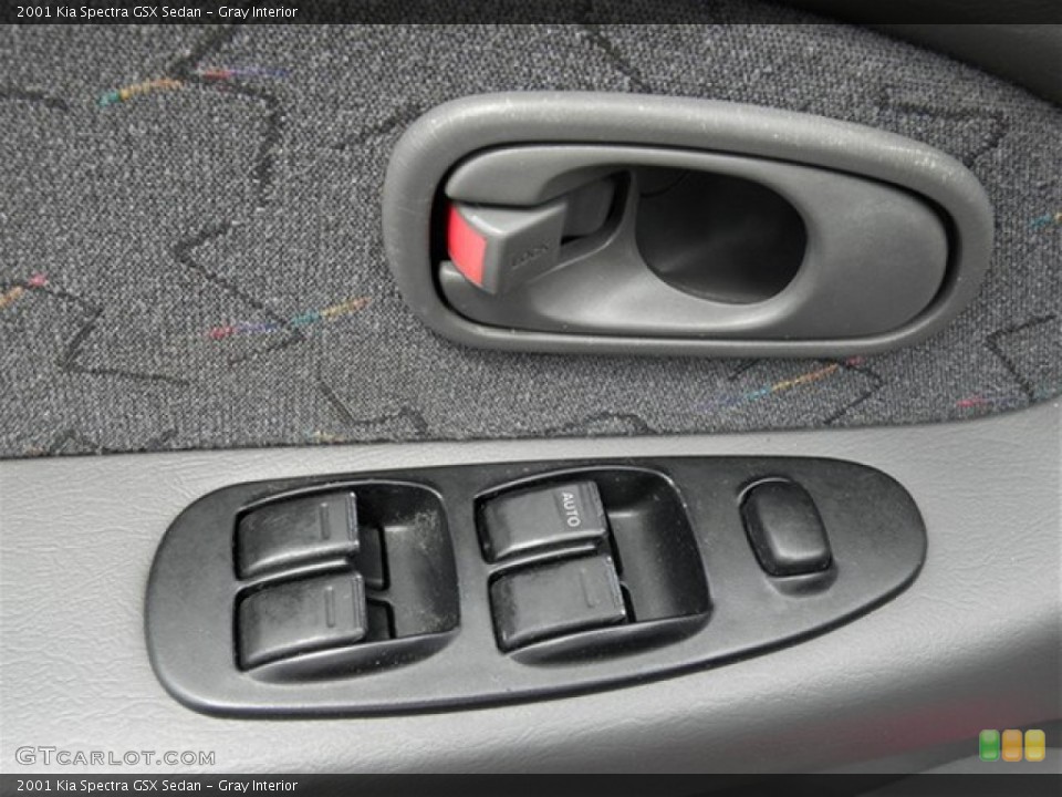 Gray Interior Controls for the 2001 Kia Spectra GSX Sedan #68818400