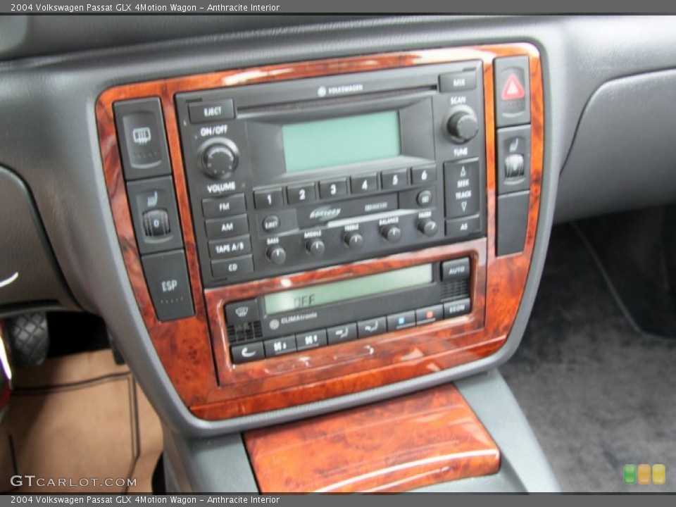 Anthracite Interior Controls for the 2004 Volkswagen Passat GLX 4Motion Wagon #68823563