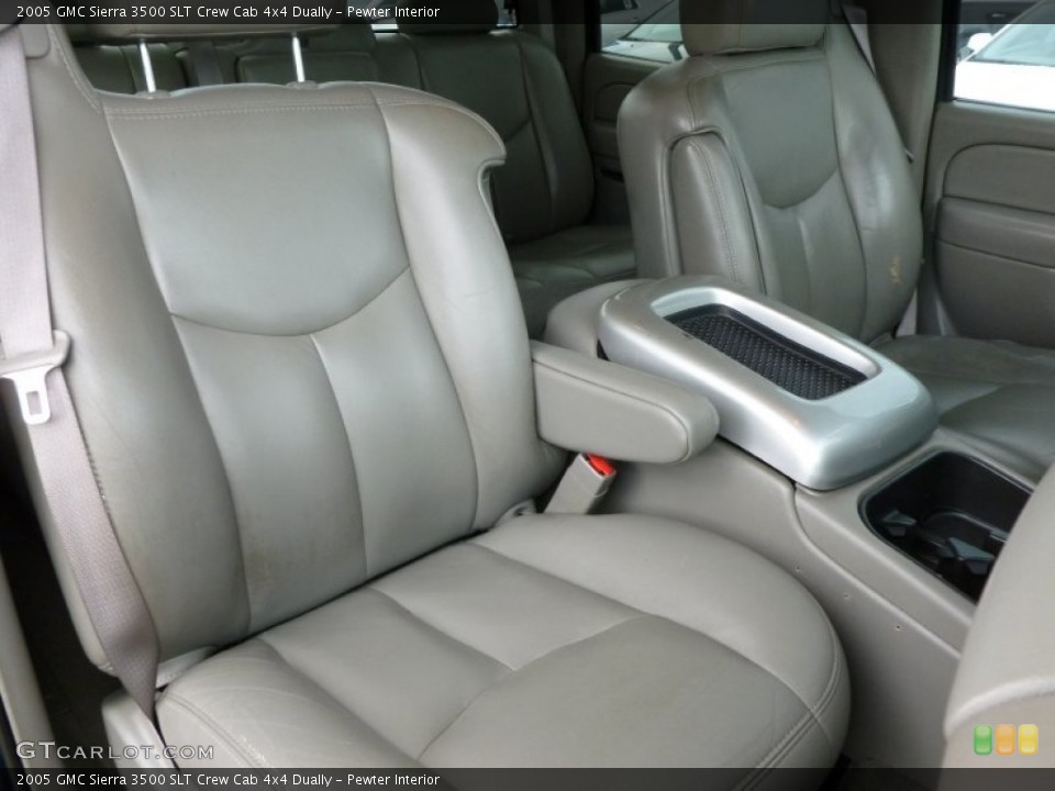 Pewter Interior Photo for the 2005 GMC Sierra 3500 SLT Crew Cab 4x4 Dually #68835240