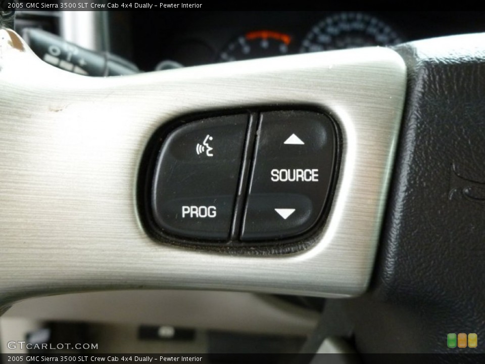 Pewter Interior Controls for the 2005 GMC Sierra 3500 SLT Crew Cab 4x4 Dually #68835331