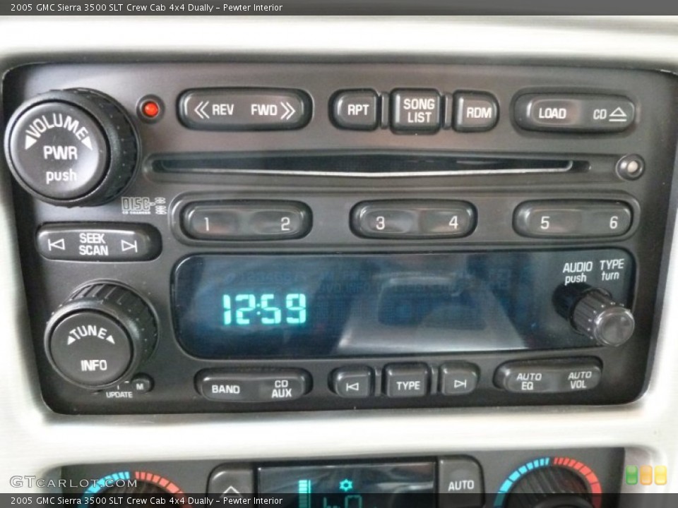 Pewter Interior Controls for the 2005 GMC Sierra 3500 SLT Crew Cab 4x4 Dually #68835381