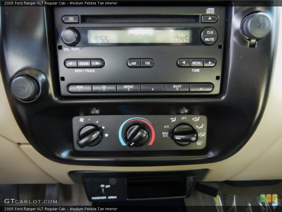 Medium Pebble Tan Interior Controls for the 2005 Ford Ranger XLT Regular Cab #68838213