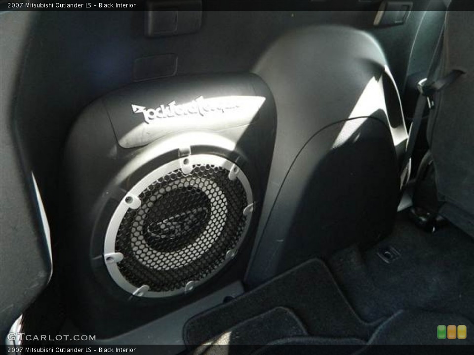 Black Interior Audio System for the 2007 Mitsubishi Outlander LS #68852772
