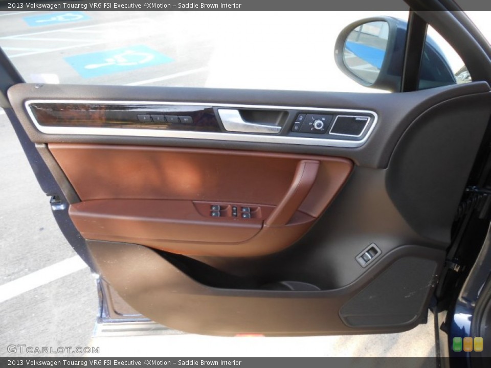Saddle Brown Interior Door Panel for the 2013 Volkswagen Touareg VR6 FSI Executive 4XMotion #68864441