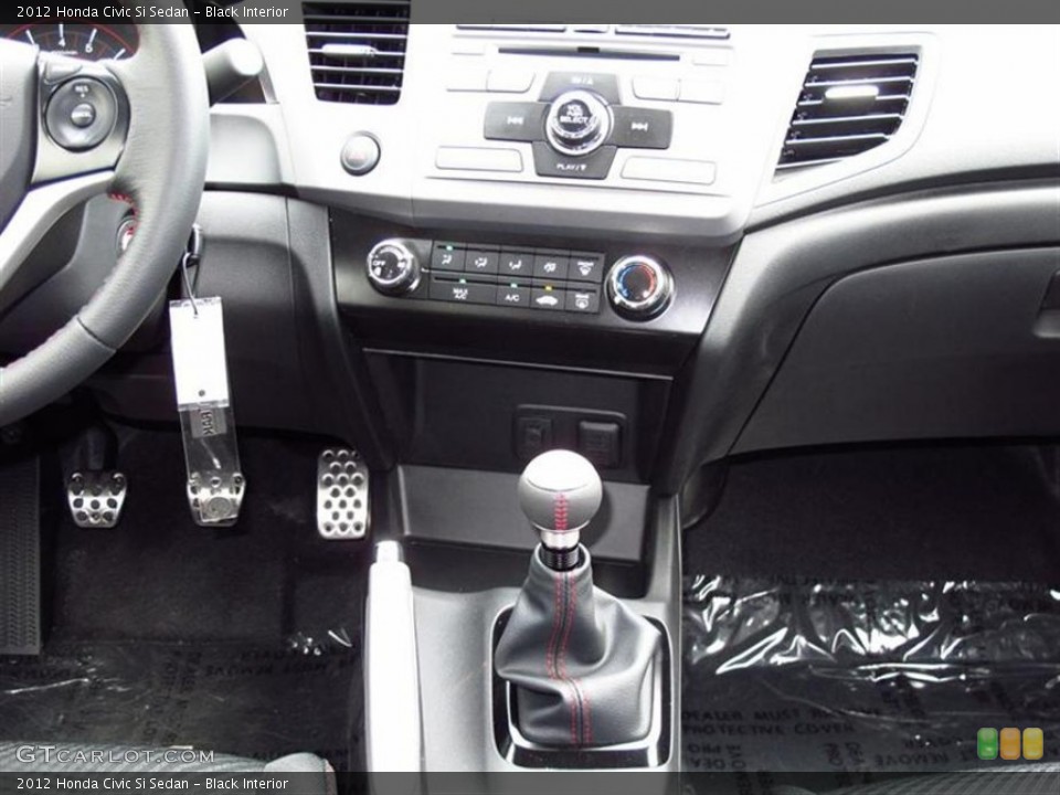 Black Interior Transmission for the 2012 Honda Civic Si Sedan #68864958