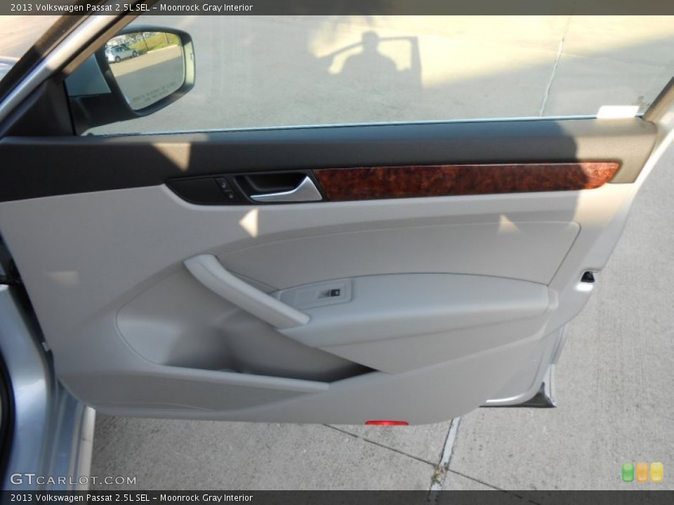 Moonrock Gray Interior Door Panel for the 2013 Volkswagen Passat 2.5L SEL #68865582