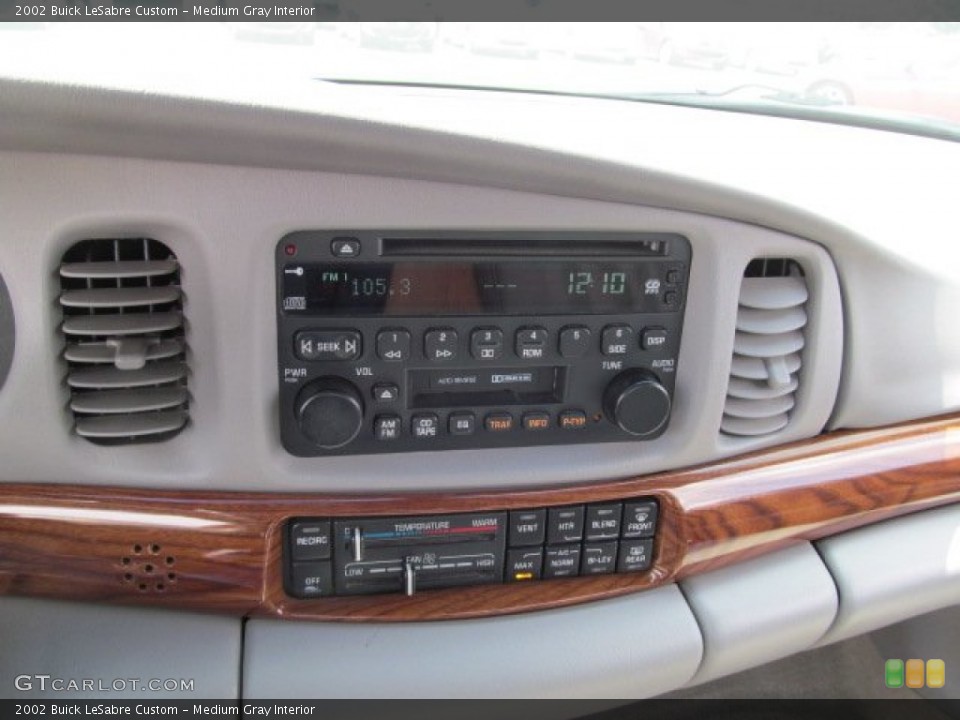 Medium Gray Interior Controls for the 2002 Buick LeSabre Custom #68876875