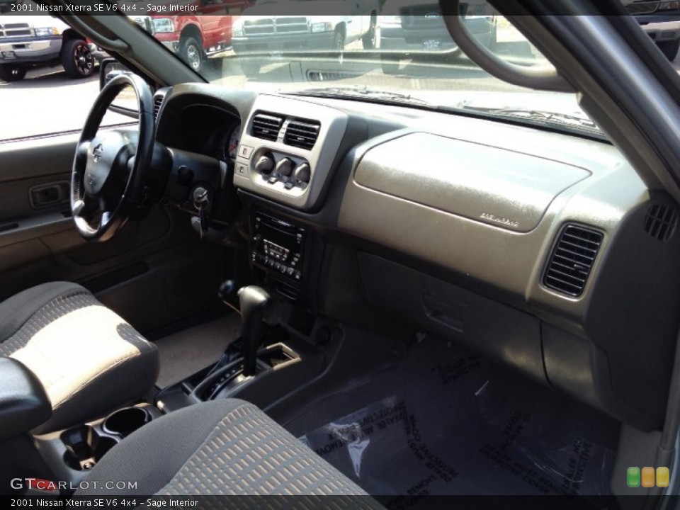 Sage Interior Dashboard for the 2001 Nissan Xterra SE V6 4x4 #68891427
