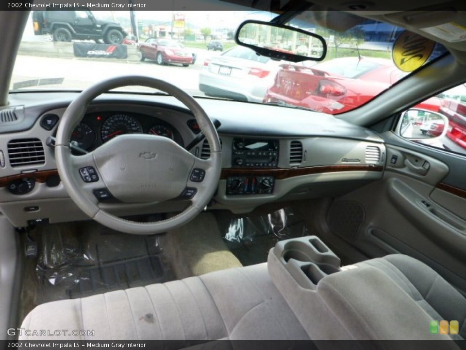 Medium Gray Interior Dashboard for the 2002 Chevrolet Impala LS #68897343