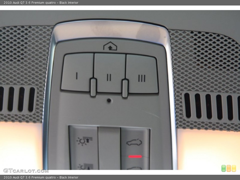Black Interior Controls for the 2010 Audi Q7 3.6 Premium quattro #68908851