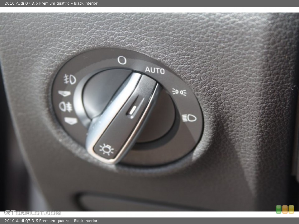 Black Interior Controls for the 2010 Audi Q7 3.6 Premium quattro #68908887