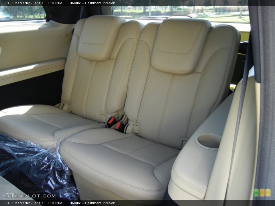 Cashmere Interior Photo for the 2012 Mercedes-Benz GL 350 BlueTEC 4Matic #68910672