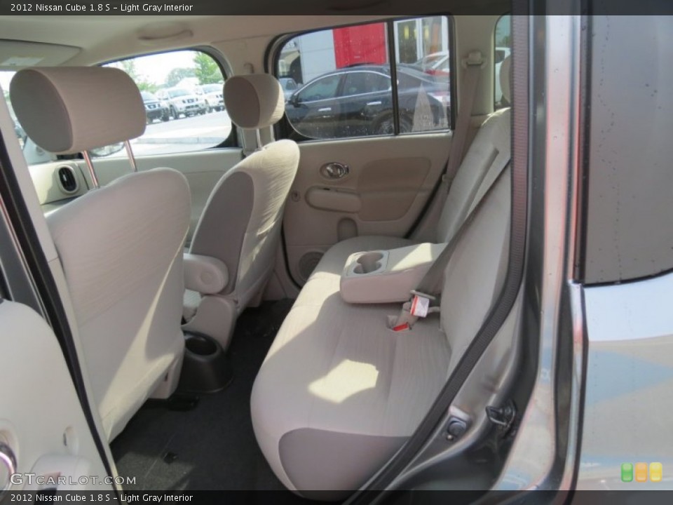 Light Gray 2012 Nissan Cube Interiors