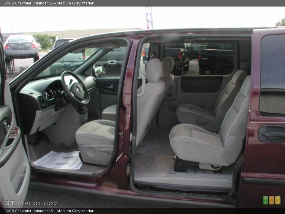 Medium Gray Interior Photo for the 2006 Chevrolet Uplander LS #68916060