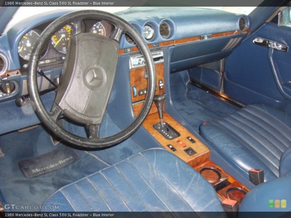 Blue Interior Prime Interior for the 1986 Mercedes-Benz SL Class 560 SL Roadster #68917336