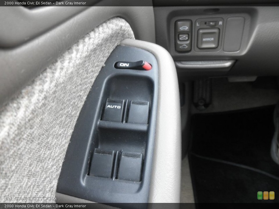 Dark Gray Interior Controls for the 2000 Honda Civic EX Sedan #68919063
