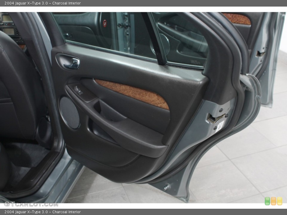 Charcoal Interior Door Panel for the 2004 Jaguar X-Type 3.0 #68926053