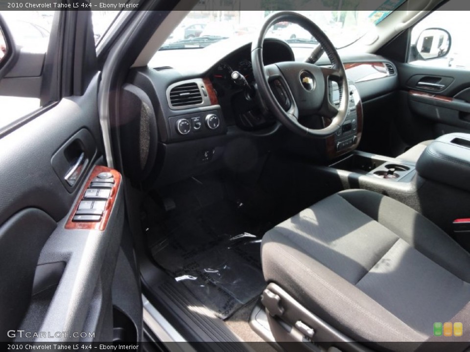 Ebony Interior Photo for the 2010 Chevrolet Tahoe LS 4x4 #68926101