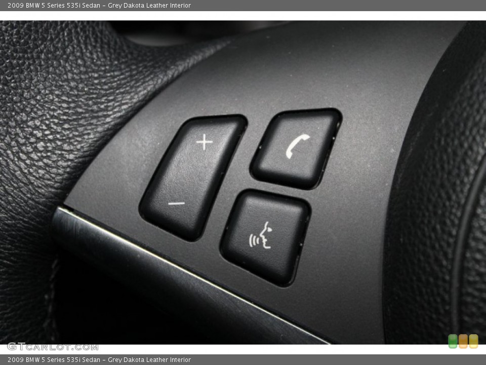 Grey Dakota Leather Interior Controls for the 2009 BMW 5 Series 535i Sedan #68943714
