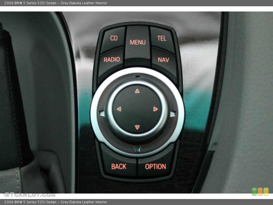 Grey Dakota Leather Interior Controls for the 2009 BMW 5 Series 535i Sedan #68943759