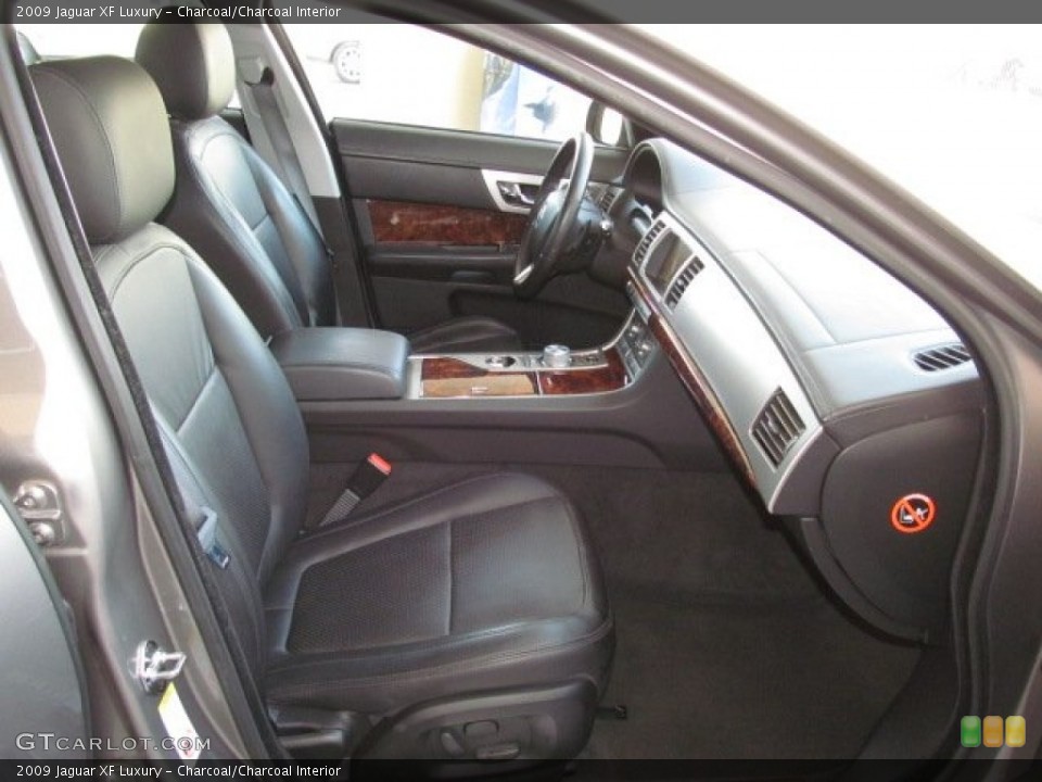 Charcoal/Charcoal Interior Photo for the 2009 Jaguar XF Luxury #68945334