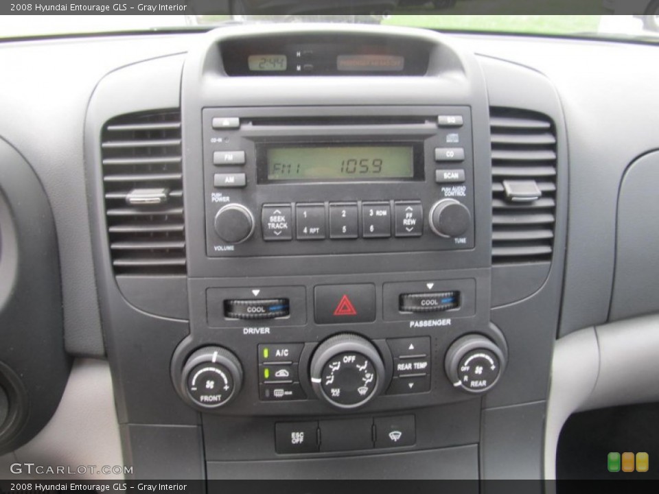 Gray Interior Controls for the 2008 Hyundai Entourage GLS #68947857