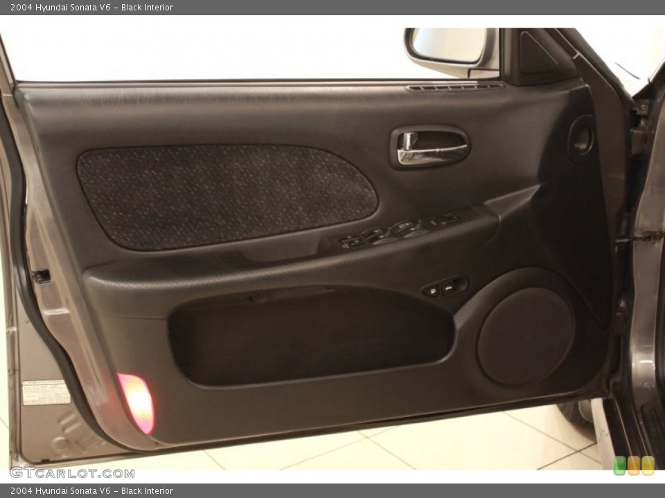 Black Interior Door Panel for the 2004 Hyundai Sonata V6 #68952480