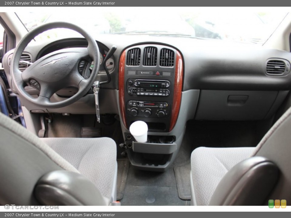 Medium Slate Gray Interior Dashboard for the 2007 Chrysler Town & Country LX #68960702