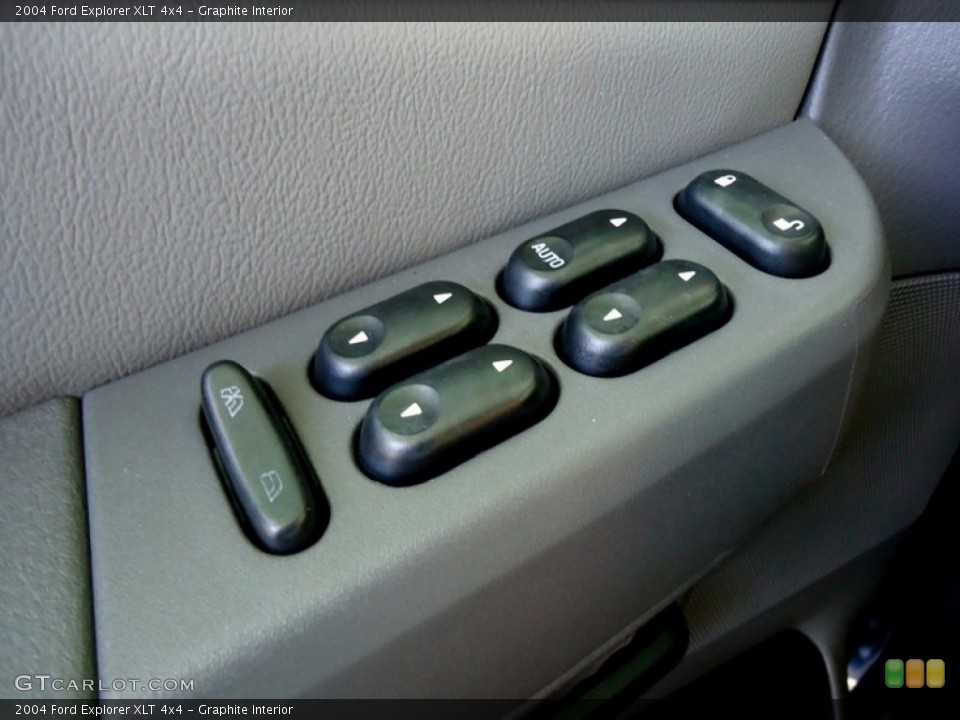 Graphite Interior Controls for the 2004 Ford Explorer XLT 4x4 #68969783
