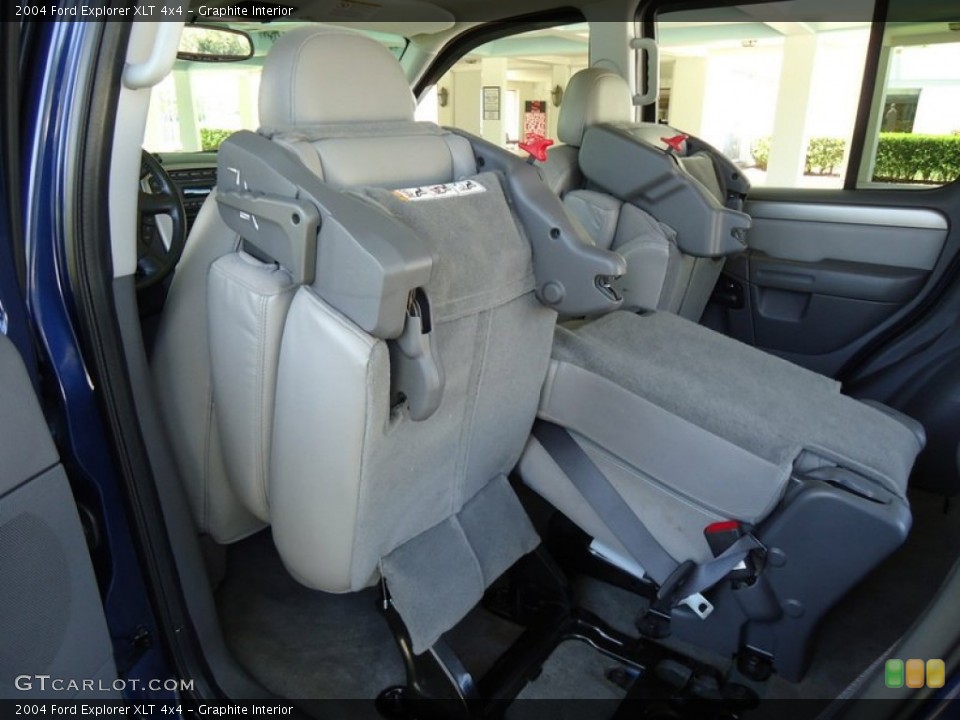 Graphite Interior Photo for the 2004 Ford Explorer XLT 4x4 #68970095