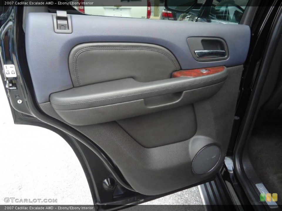Ebony/Ebony Interior Door Panel for the 2007 Cadillac Escalade AWD #68978537