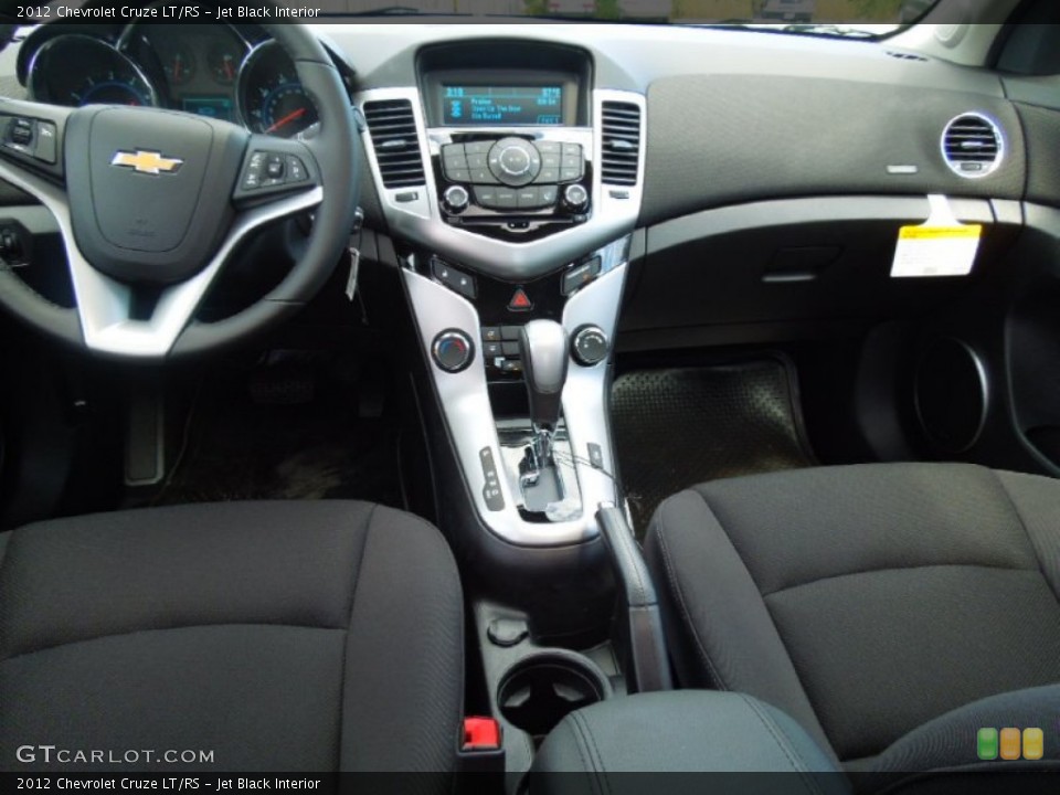 Jet Black Interior Dashboard for the 2012 Chevrolet Cruze LT/RS #68989165