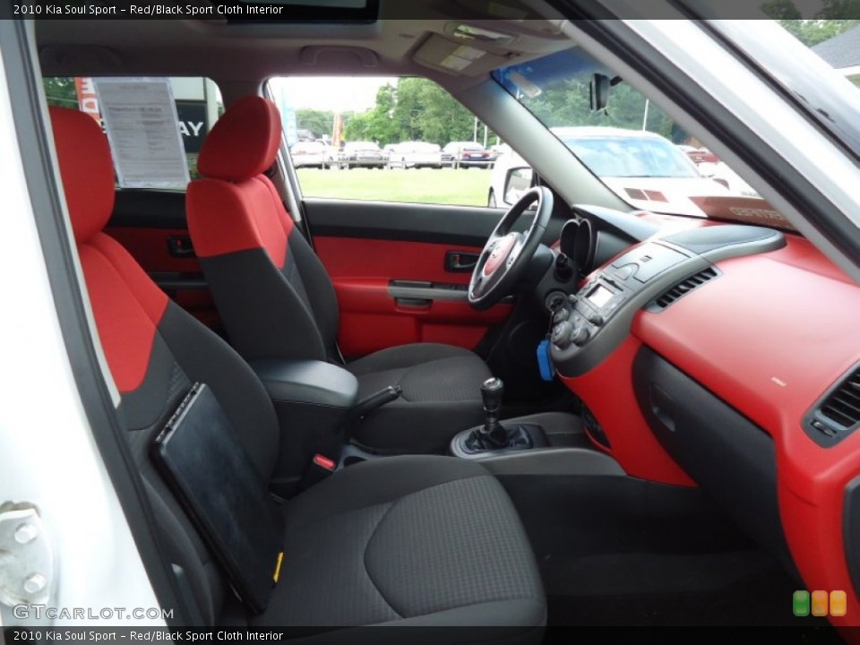 Red/Black Sport Cloth Interior Photo for the 2010 Kia Soul Sport #68989187