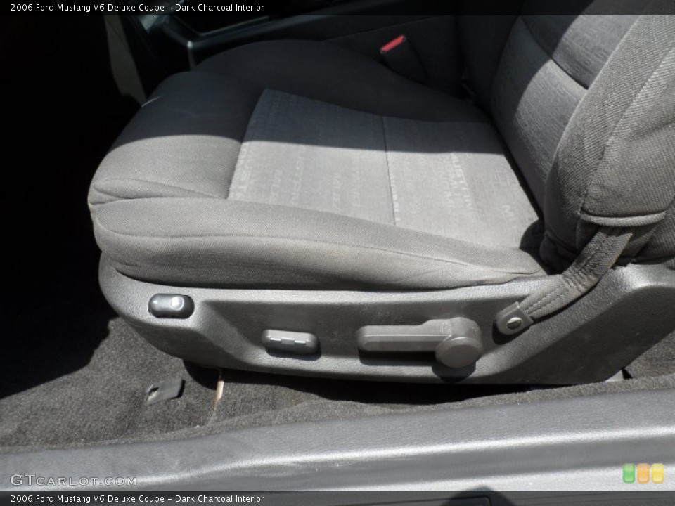 Dark Charcoal Interior Front Seat for the 2006 Ford Mustang V6 Deluxe Coupe #68991157