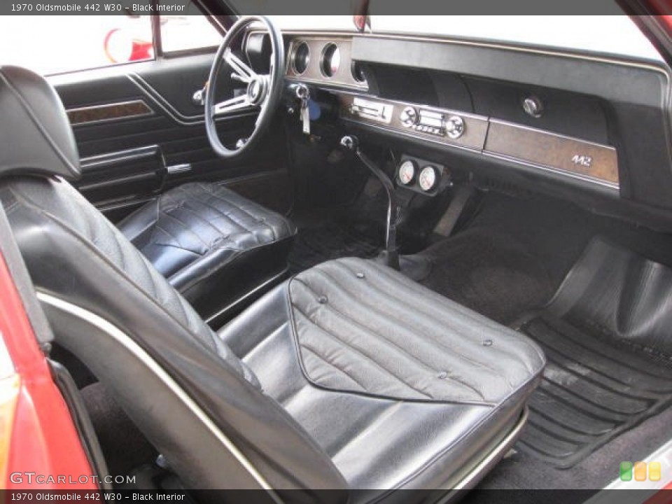 Black Interior Photo for the 1970 Oldsmobile 442 W30 #68997583