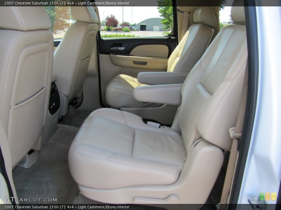 Light Cashmere/Ebony Interior Rear Seat for the 2007 Chevrolet Suburban 1500 LTZ 4x4 #68998003