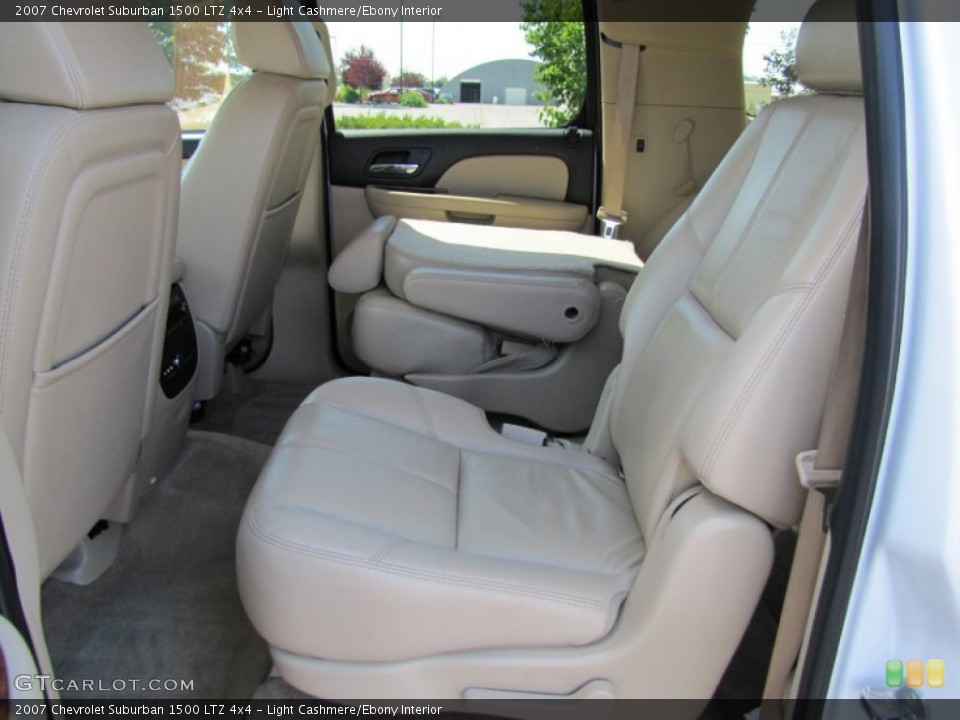 Light Cashmere/Ebony Interior Rear Seat for the 2007 Chevrolet Suburban 1500 LTZ 4x4 #68998012