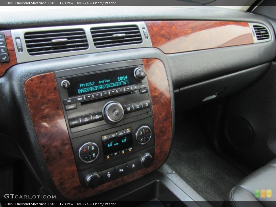 Ebony Interior Controls for the 2009 Chevrolet Silverado 1500 LTZ Crew Cab 4x4 #68998285