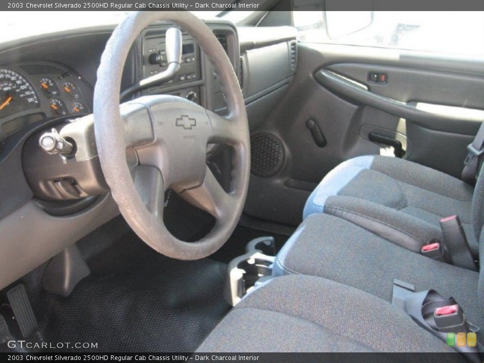 Dark Charcoal Interior Photo for the 2003 Chevrolet Silverado 2500HD Regular Cab Chassis Utility #69004153