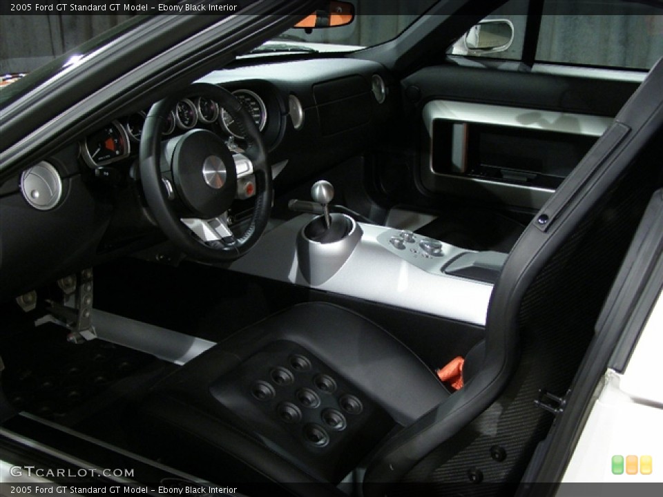 Ebony Black Interior Photo for the 2005 Ford GT  #69036