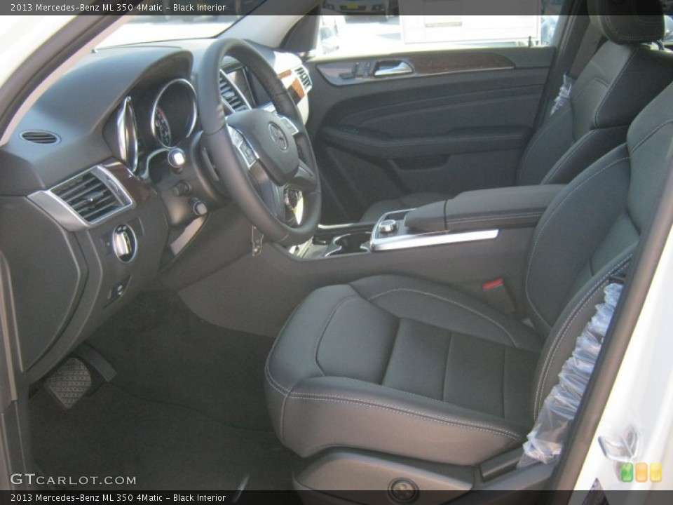 Black Interior Photo for the 2013 Mercedes-Benz ML 350 4Matic #69042155