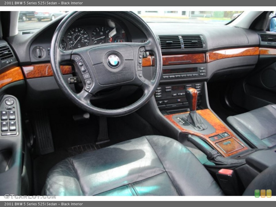 Black Interior Dashboard for the 2001 BMW 5 Series 525i Sedan #69045500