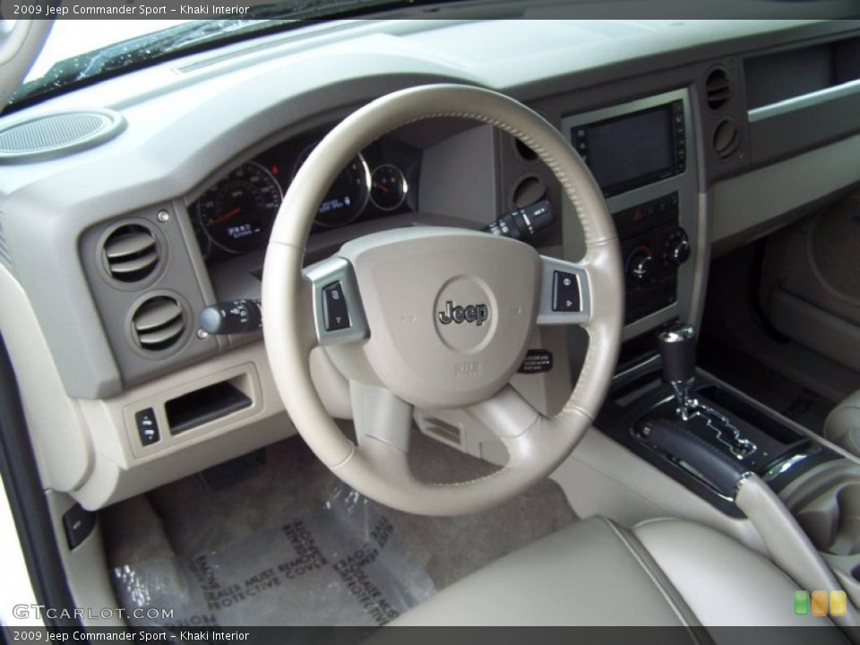 Khaki 2009 Jeep Commander Interiors