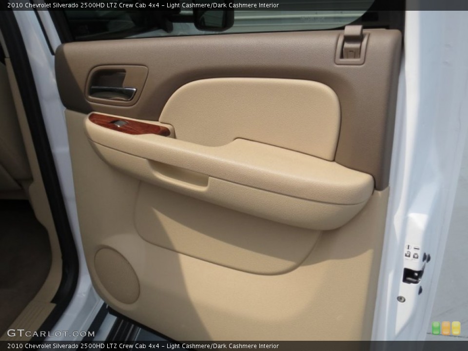 Light Cashmere/Dark Cashmere Interior Door Panel for the 2010 Chevrolet Silverado 2500HD LTZ Crew Cab 4x4 #69081602