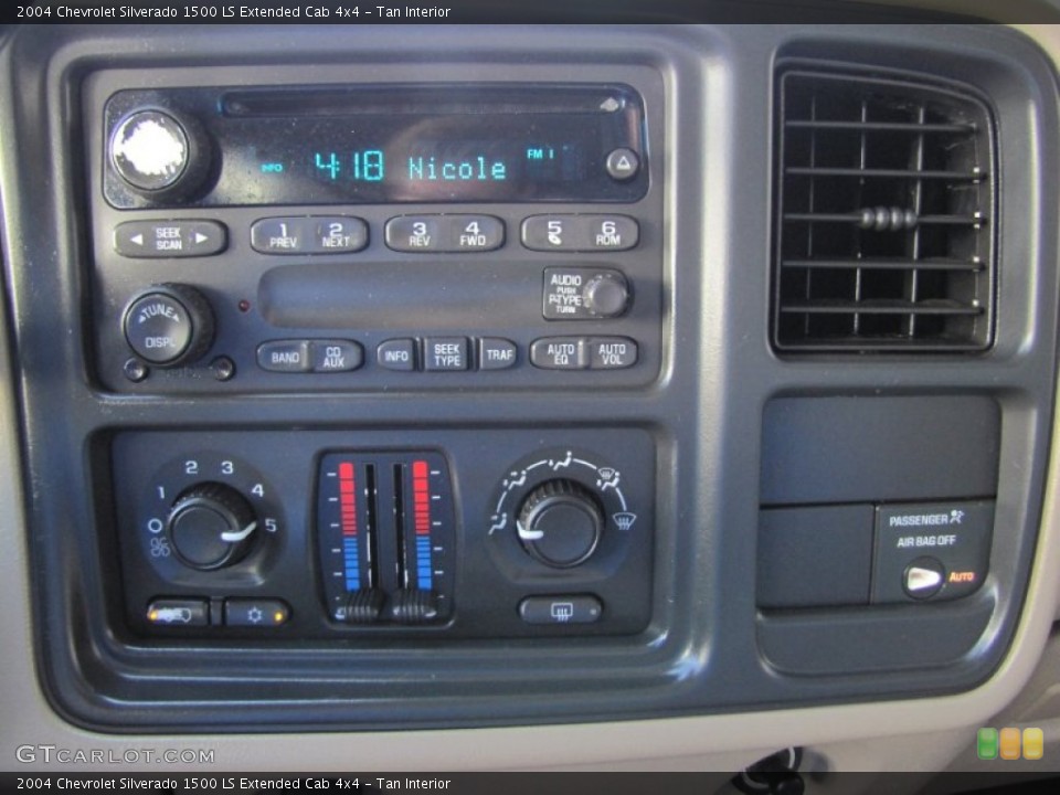 Tan Interior Controls for the 2004 Chevrolet Silverado 1500 LS Extended Cab 4x4 #69096491