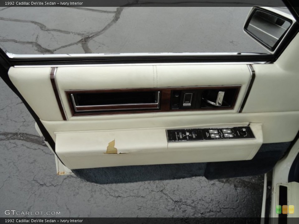Ivory Interior Door Panel for the 1992 Cadillac DeVille Sedan #69099002