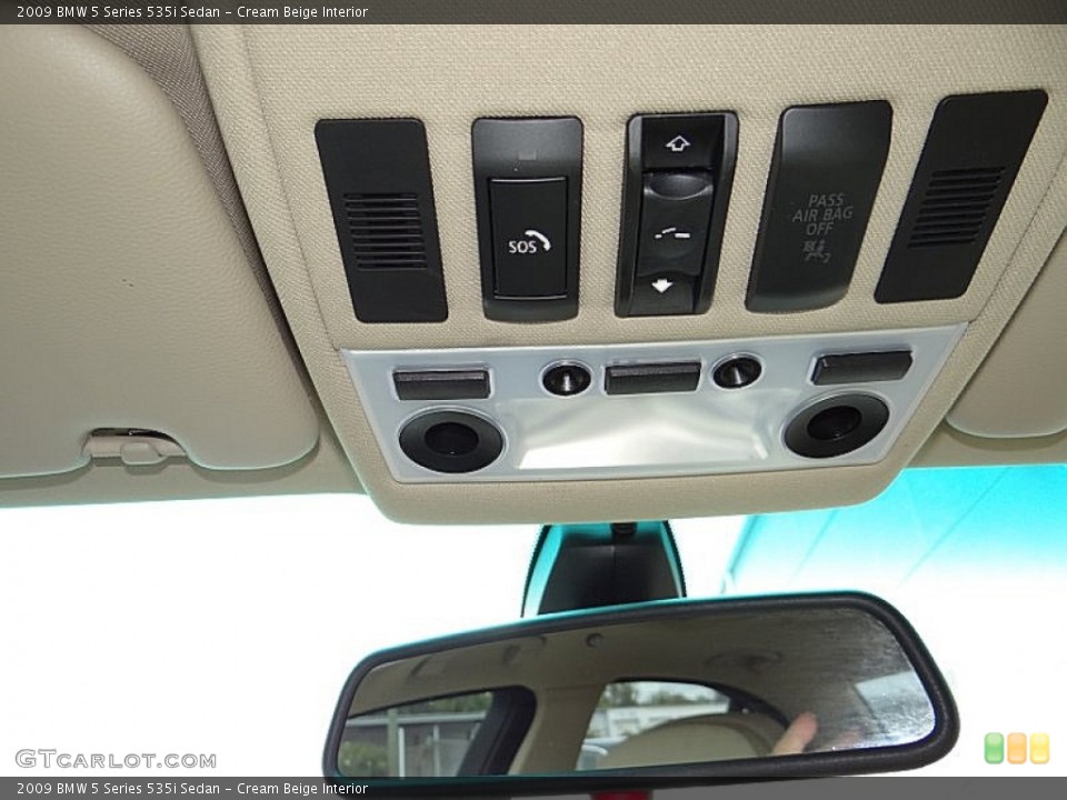 Cream Beige Interior Controls for the 2009 BMW 5 Series 535i Sedan #69112250